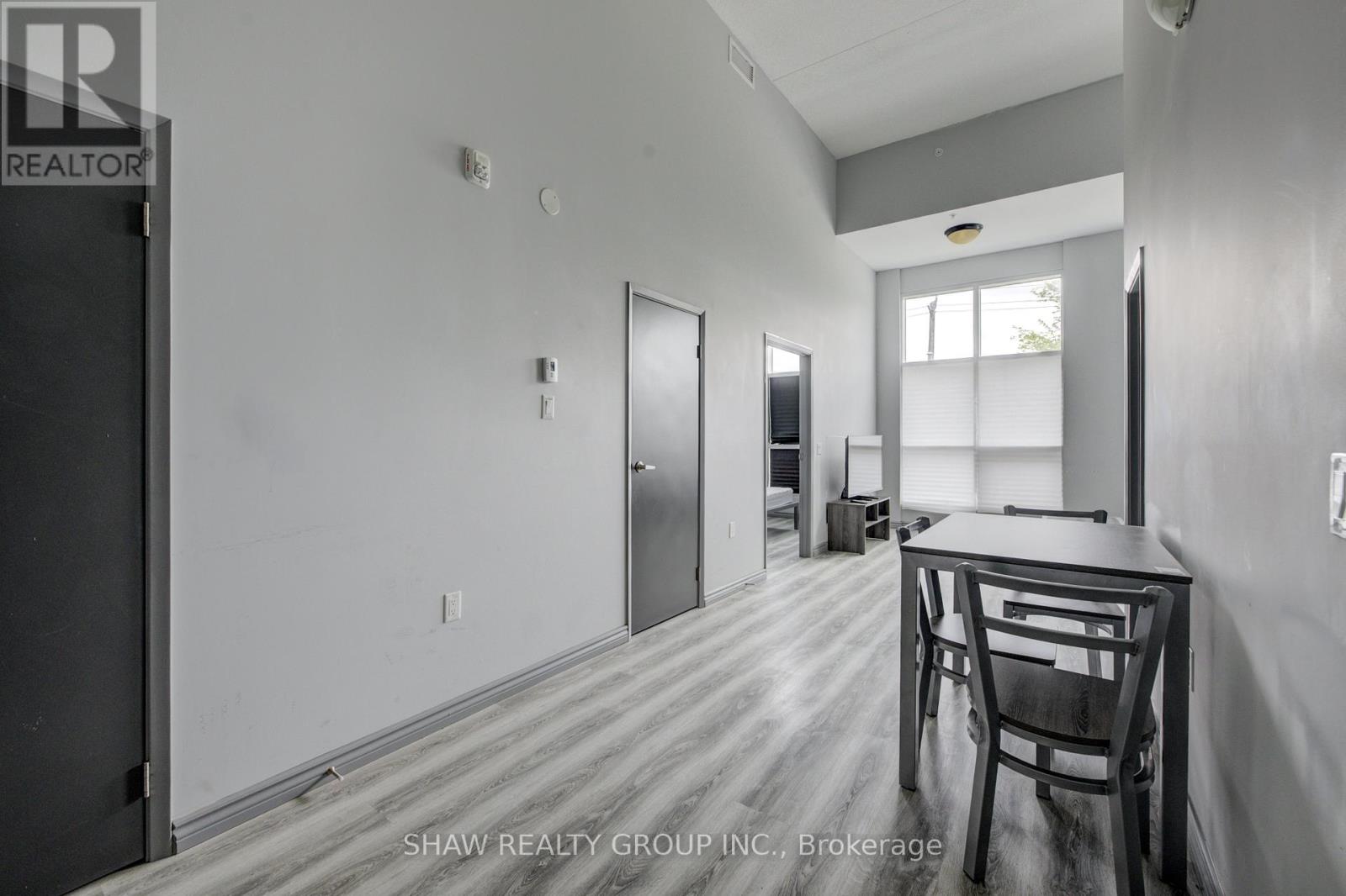 G105 - 275 Larch Street, Waterloo, Ontario  N2L 3R2 - Photo 7 - X13462260