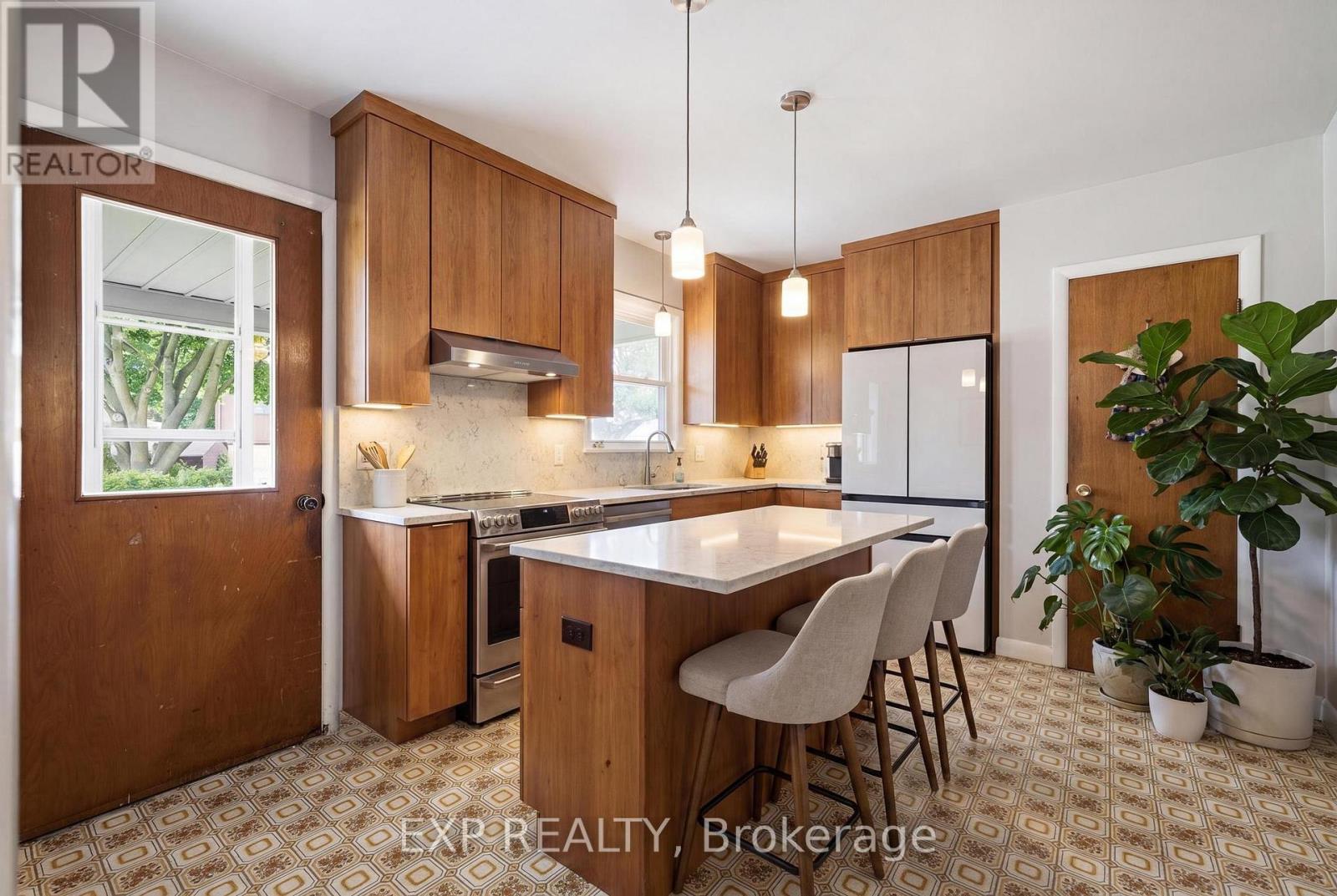223 River Road E, Kitchener, Ontario  N2B 2G9 - Photo 13 - X13462366
