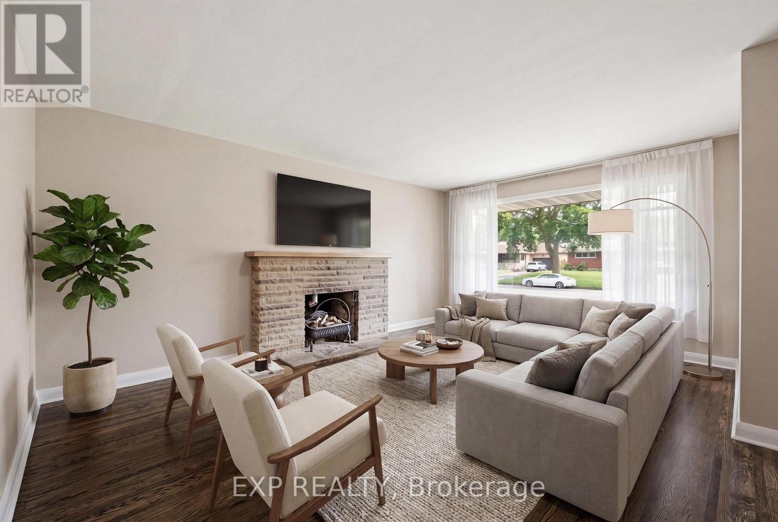 223 River Road E, Kitchener, Ontario  N2B 2G9 - Photo 3 - X13462366