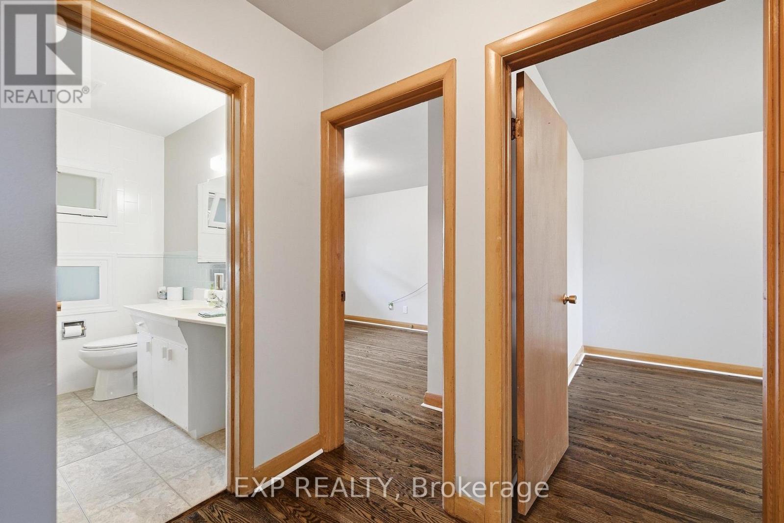 223 River Road E, Kitchener, Ontario  N2B 2G9 - Photo 6 - X13462366