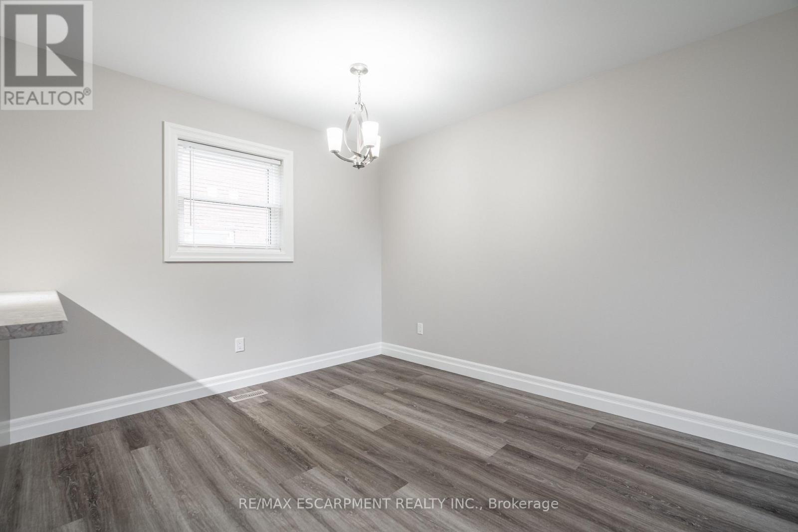 2 - 38 Viewpoint Avenue, Hamilton, Ontario  L8V 2S5 - Photo 4 - X13462492