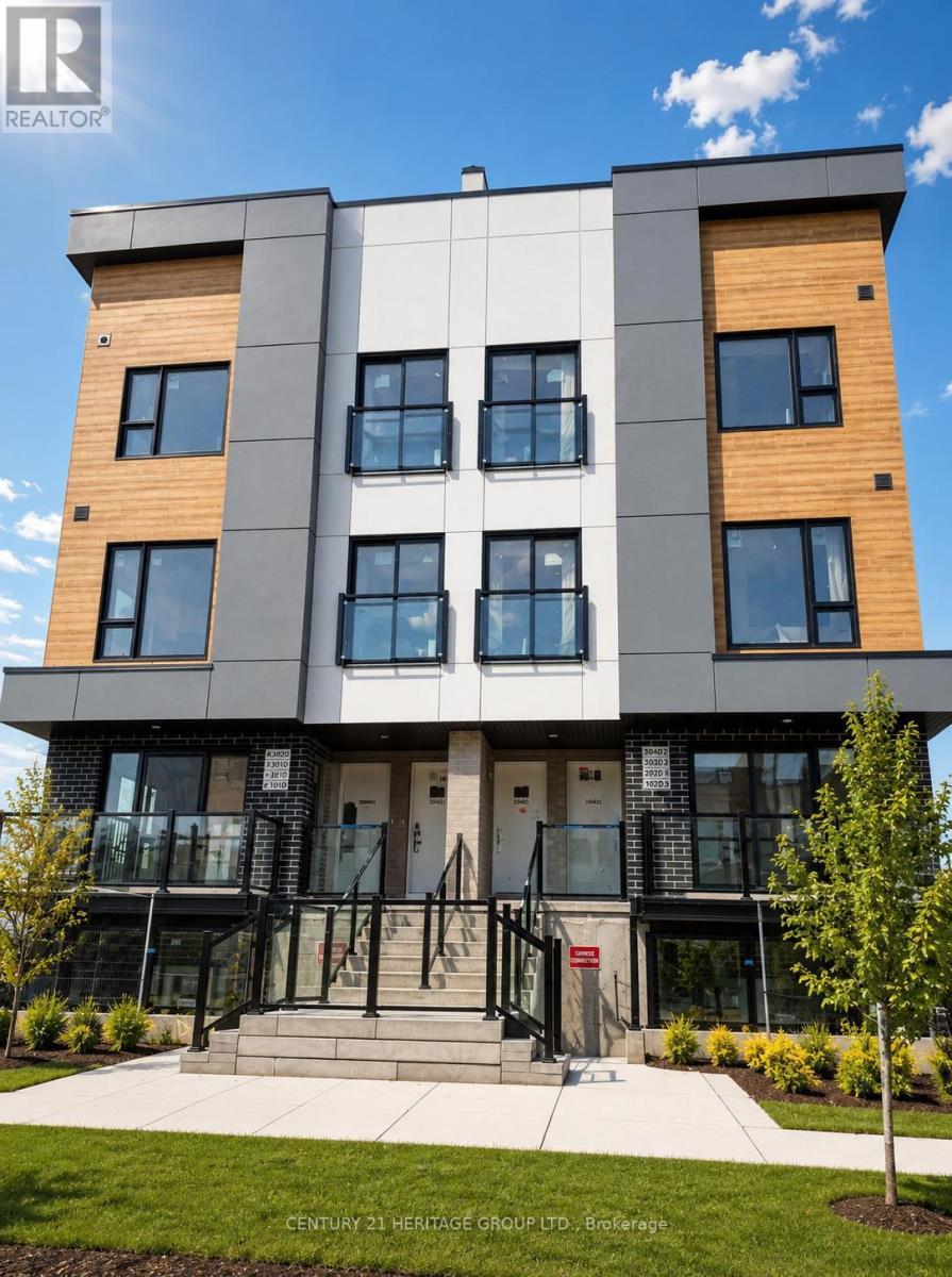 16 Melbourne Avenue, St. Catharines, Ontario  L2P 0G5 - Photo 1 - X13462598