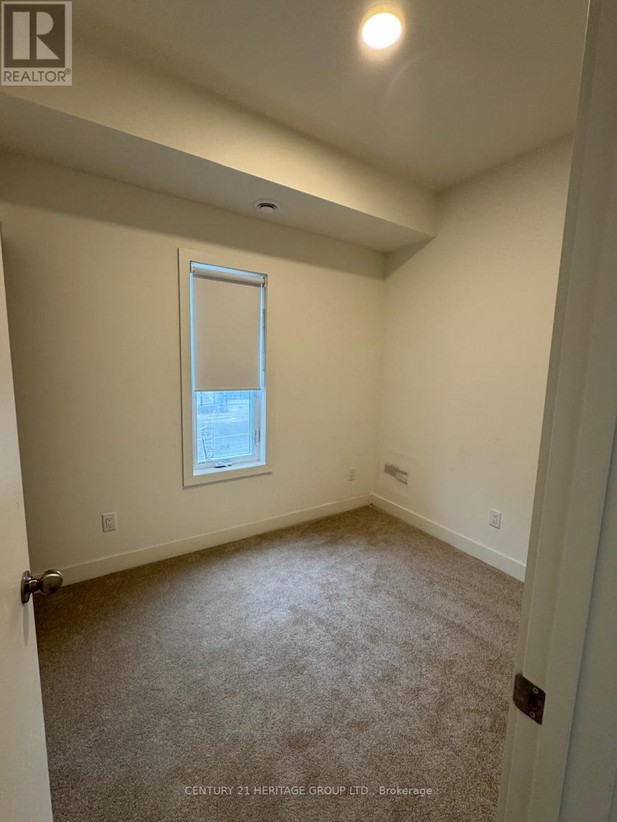 16 Melbourne Avenue, St. Catharines, Ontario  L2P 0G5 - Photo 7 - X13462598