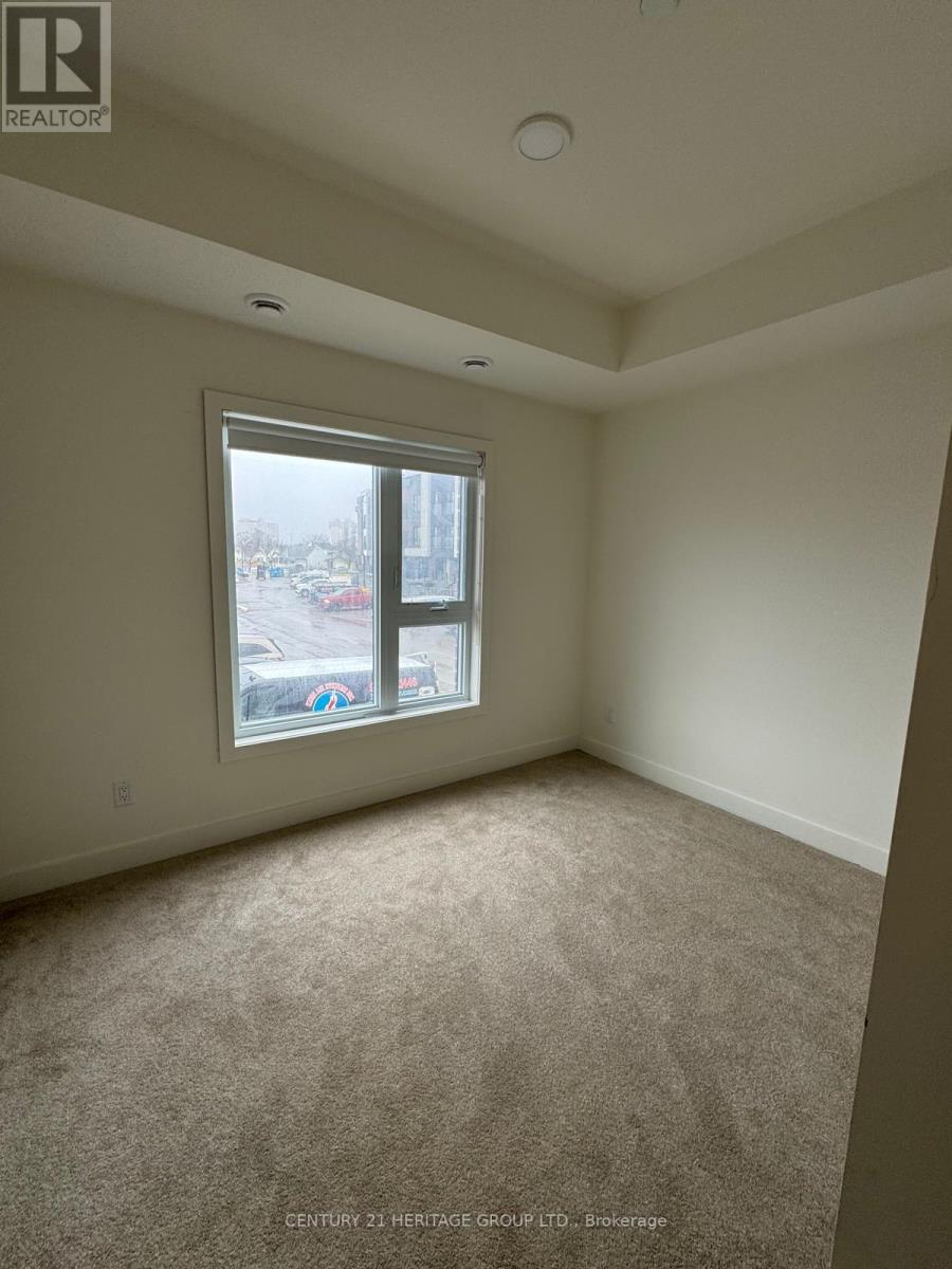 16 Melbourne Avenue, St. Catharines, Ontario  L2P 0G5 - Photo 9 - X13462598