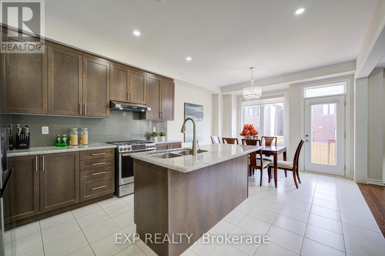 65 Marcel Brunelle Drive, Whitby, Ontario  L1P 0G9 - Photo 12 - E13456260