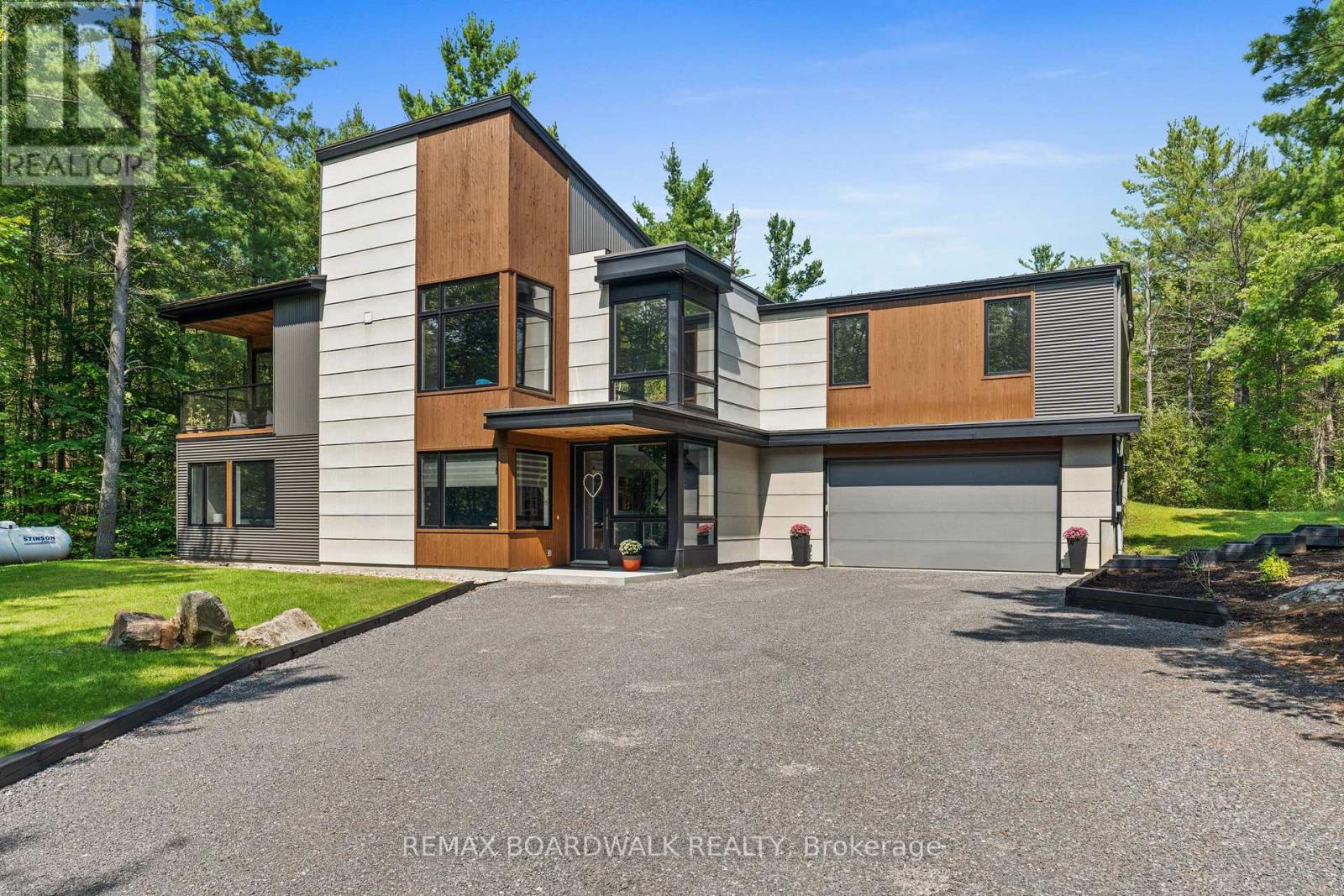108 EDITH MARGARET PLACE, Ottawa, Ontario