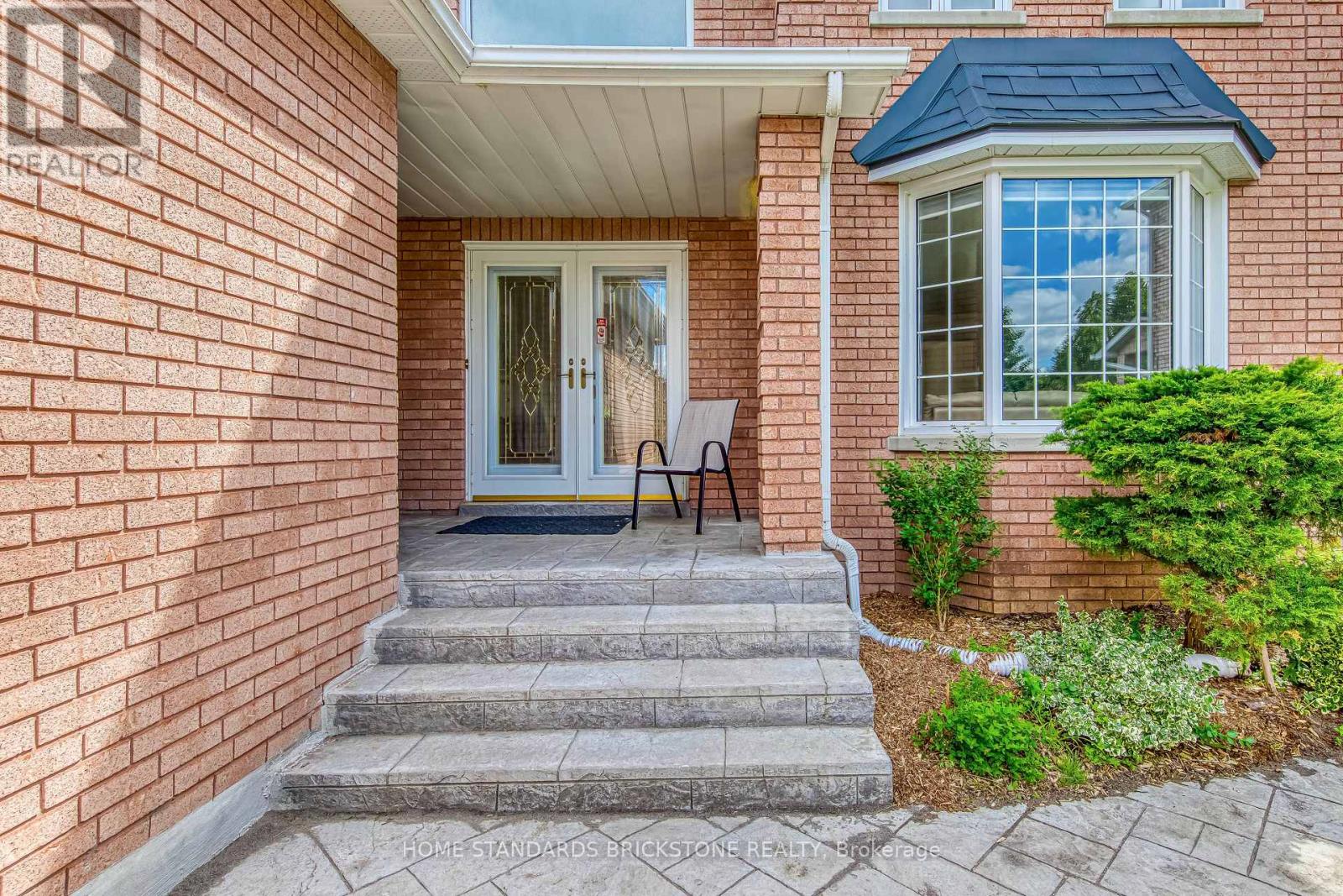 15 Samuel Crescent, Halton Hills, Ontario  L7G 5J2 - Photo 4 - W13460048