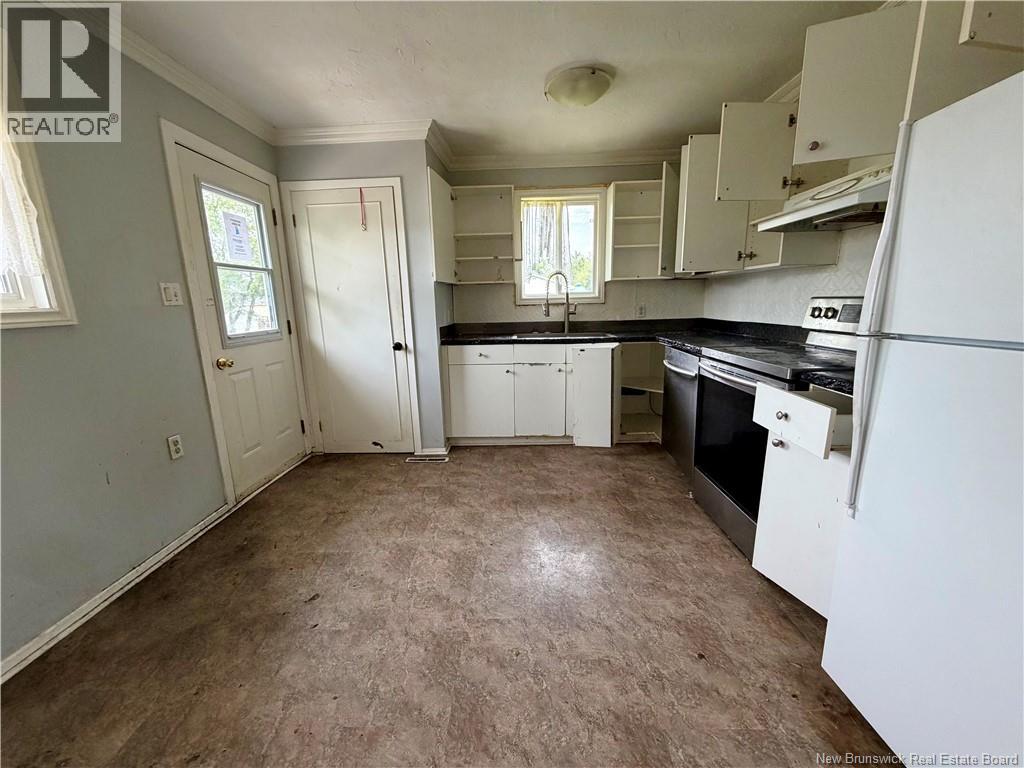 28 Brewster Street, Riverview, New Brunswick  E1B 3M8 - Photo 3 - NB141955