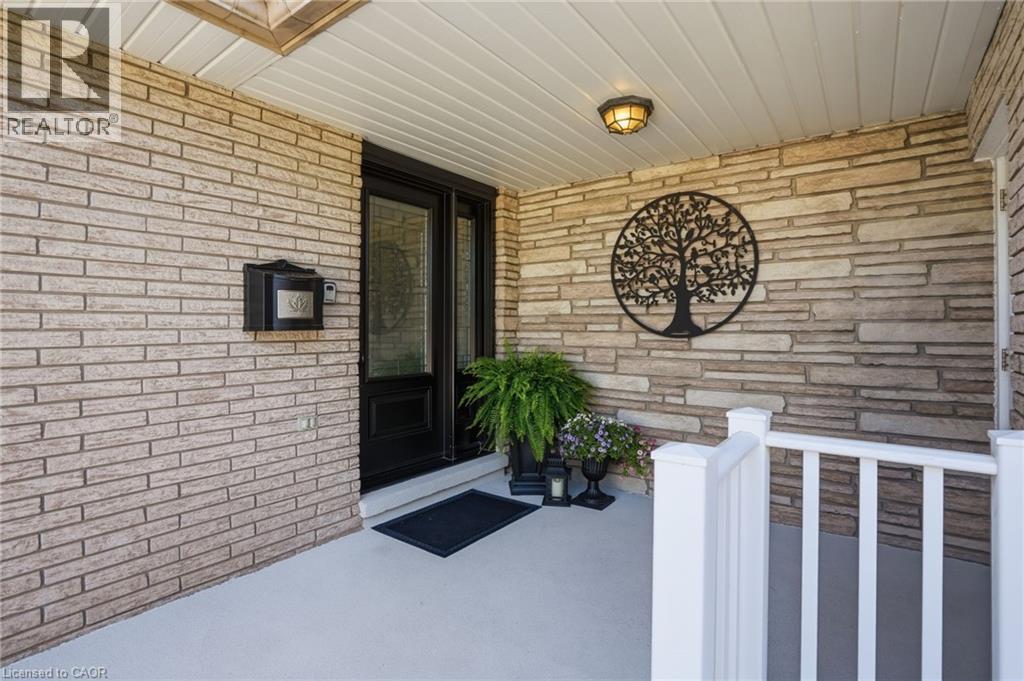 92 Watt Avenue, Welland, Ontario  L3B 1J4 - Photo 3 - 40838061