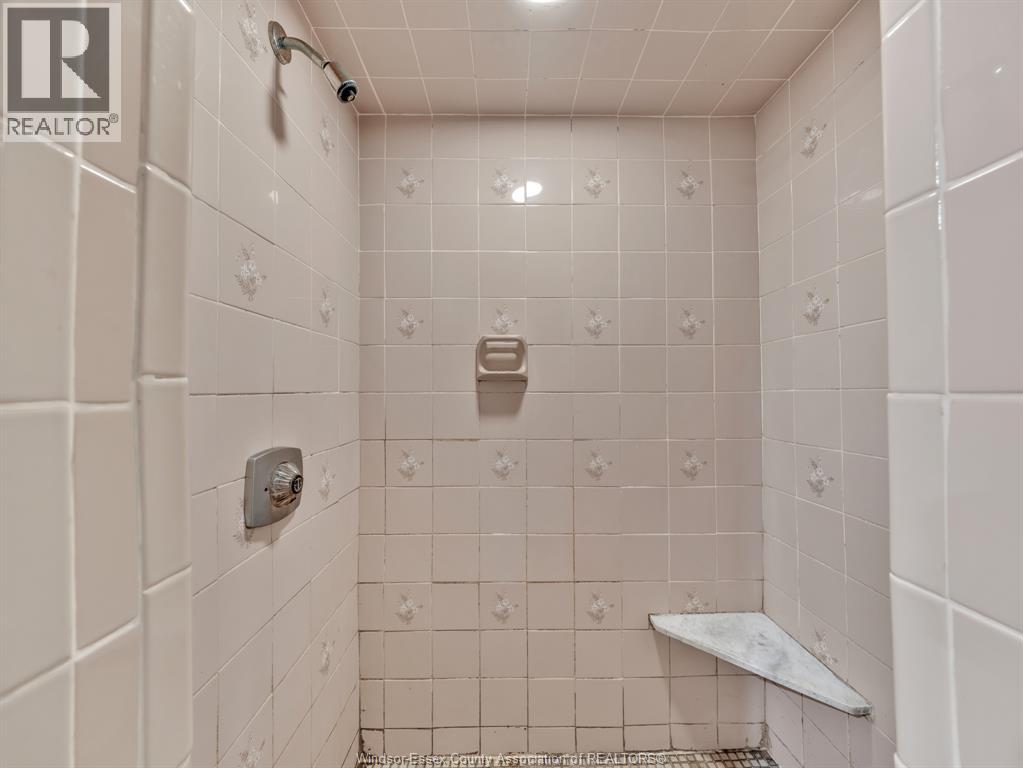 2450 Academy Drive, Windsor, Ontario  N9E 2G6 - Photo 44 - 26014538