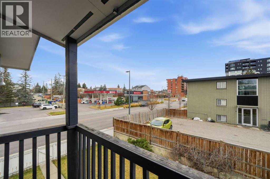 3, 2804 17 Avenue SW, Calgary, Alberta