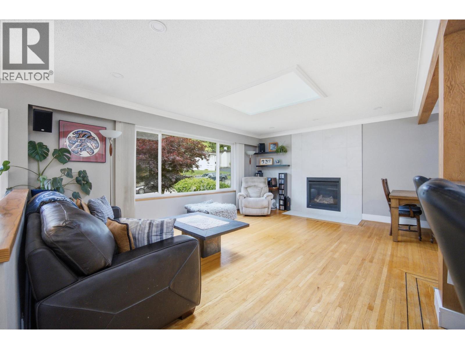 944 Tollcross Road, North Vancouver, British Columbia  V7H 2G2 - Photo 10 - R3137396
