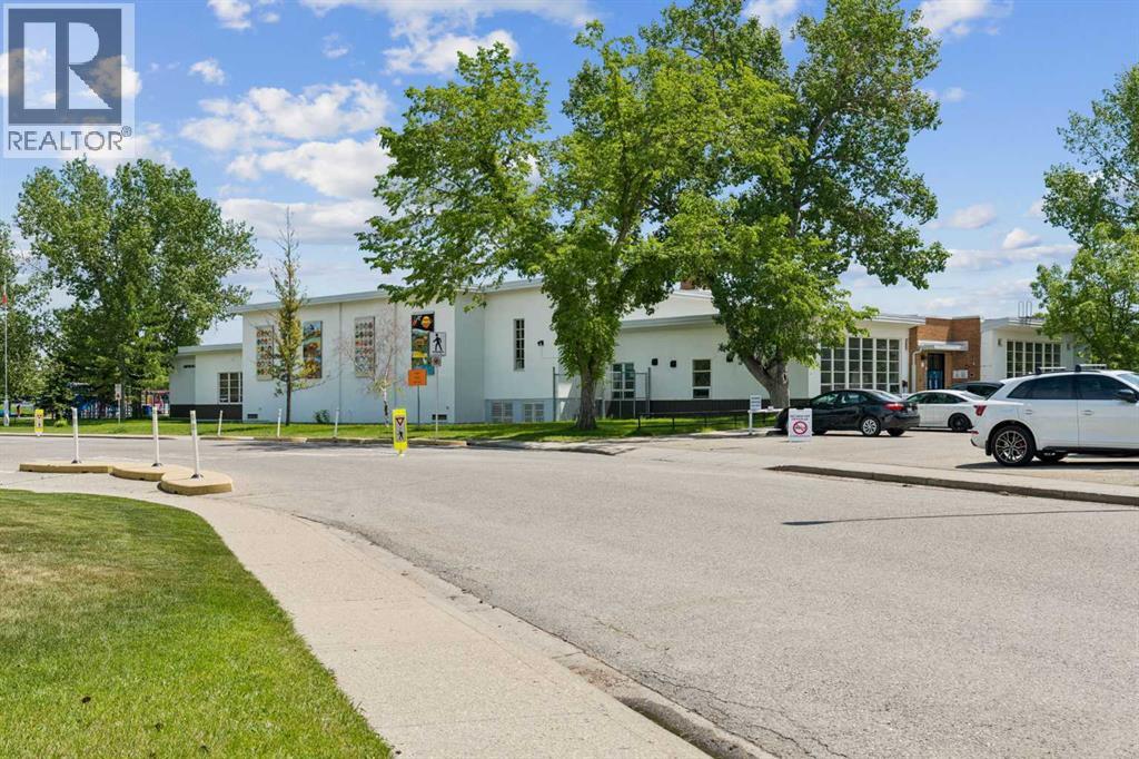 1306 87 Avenue SW, Calgary, Alberta  T2V 0W3 - Photo 47 - A2321347