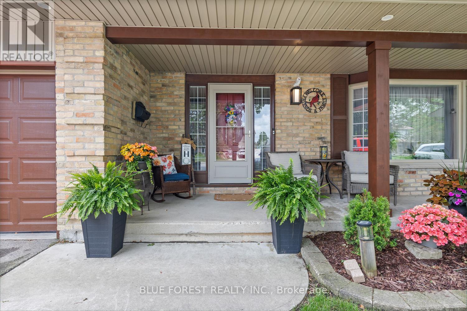 92 Salem Court, London South, Ontario  N6K 1S9 - Photo 4 - X13462660