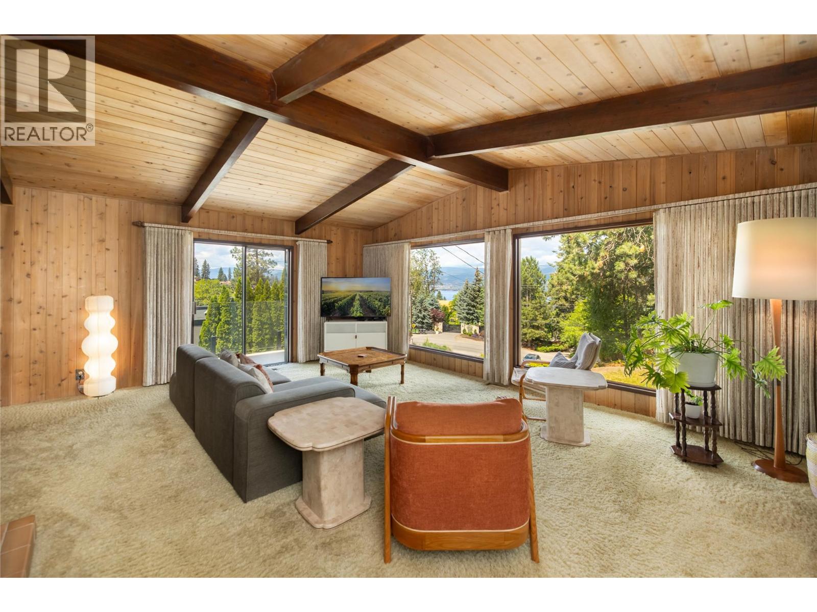 489 Okaview Road, Kelowna, British Columbia  V1W 4M1 - Photo 3 - 10390720