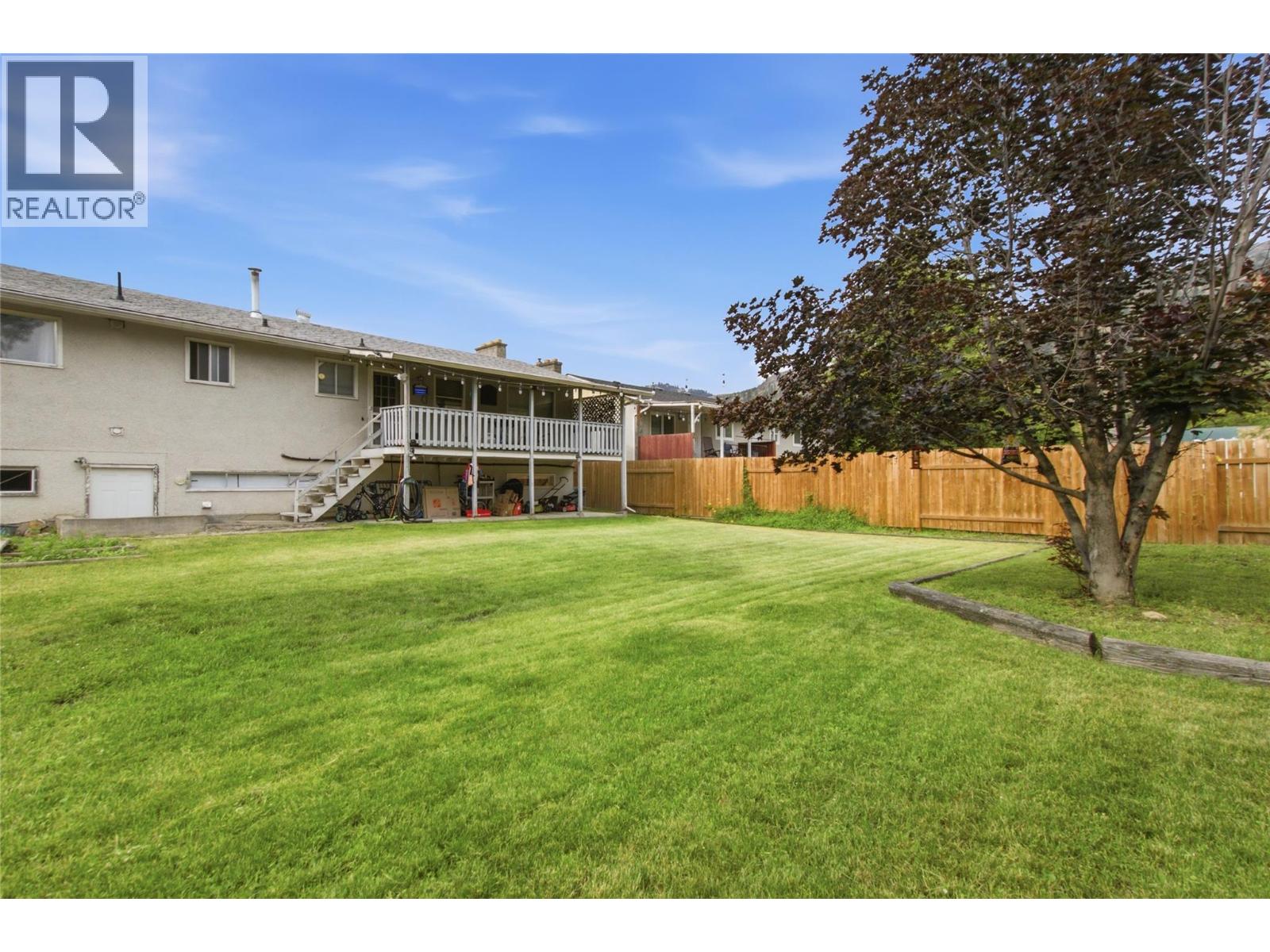 872 Puhallo Drive, Kamloops, British Columbia  V2B 6P7 - Photo 40 - 10391572