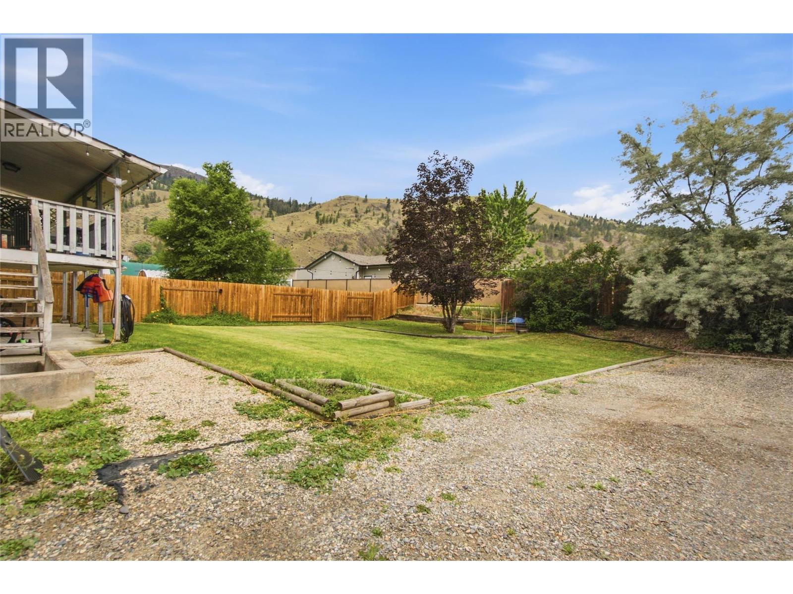 872 Puhallo Drive, Kamloops, British Columbia  V2B 6P7 - Photo 37 - 10391572