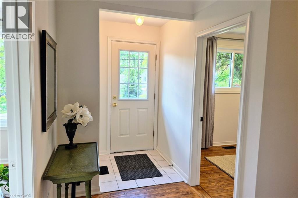 75 Flamboro Street, Waterdown, Ontario  L0R 2H0 - Photo 3 - 40834598
