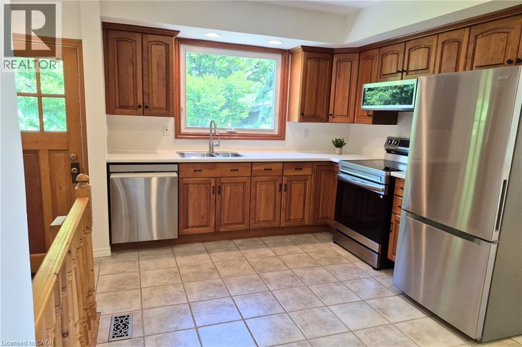 75 Flamboro Street, Waterdown, Ontario  L0R 2H0 - Photo 8 - 40834598