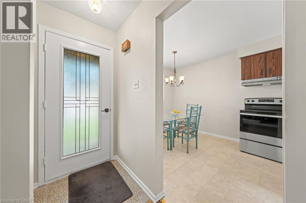 120 Arrowhead Crescent, Kitchener, Ontario  N2P 1B9 - Photo 9 - 40841039