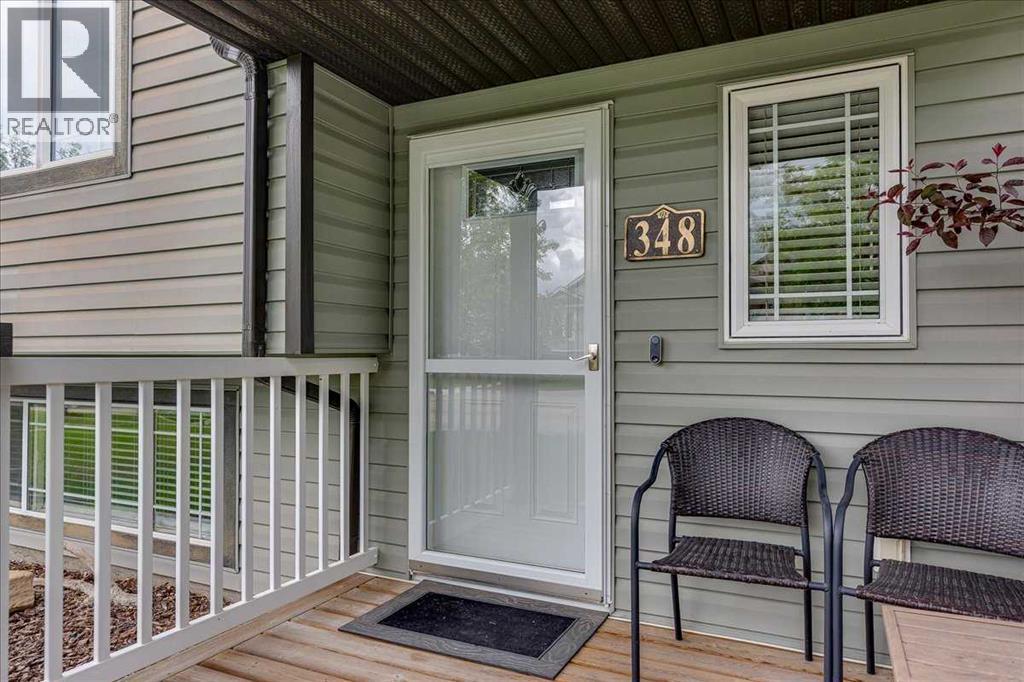 348 Lancaster Drive, Red Deer, Alberta  T4R 3S4 - Photo 4 - A2322266