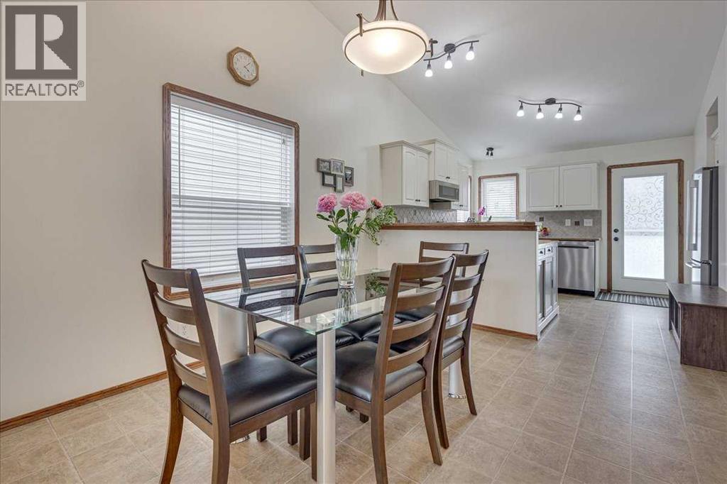 348 Lancaster Drive, Red Deer, Alberta  T4R 3S4 - Photo 13 - A2322266