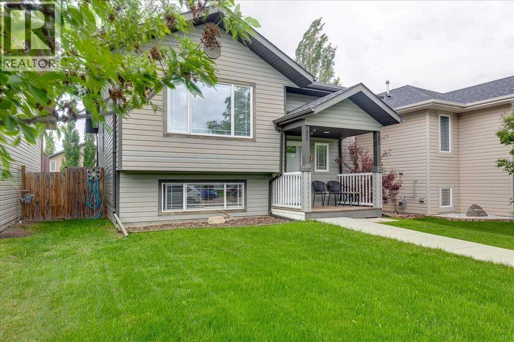 348 Lancaster Drive, Red Deer, Alberta  T4R 3S4 - Photo 1 - A2322266