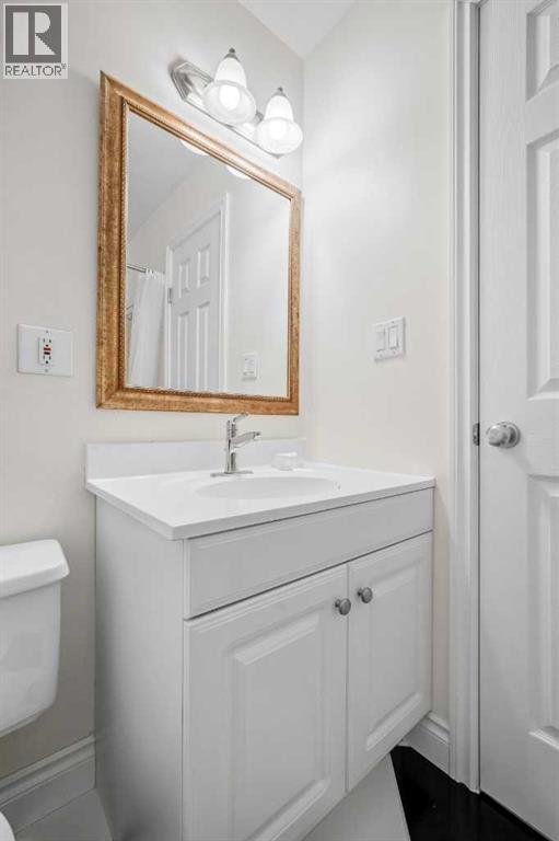 452 Parkridge Rise SE, Calgary, Alberta  T2J 5C3 - Photo 28 - A2319294