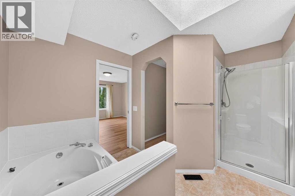 37 Tuscany Meadows Common NW, Calgary, Alberta  T3L 2L3 - Photo 30 - A2321196
