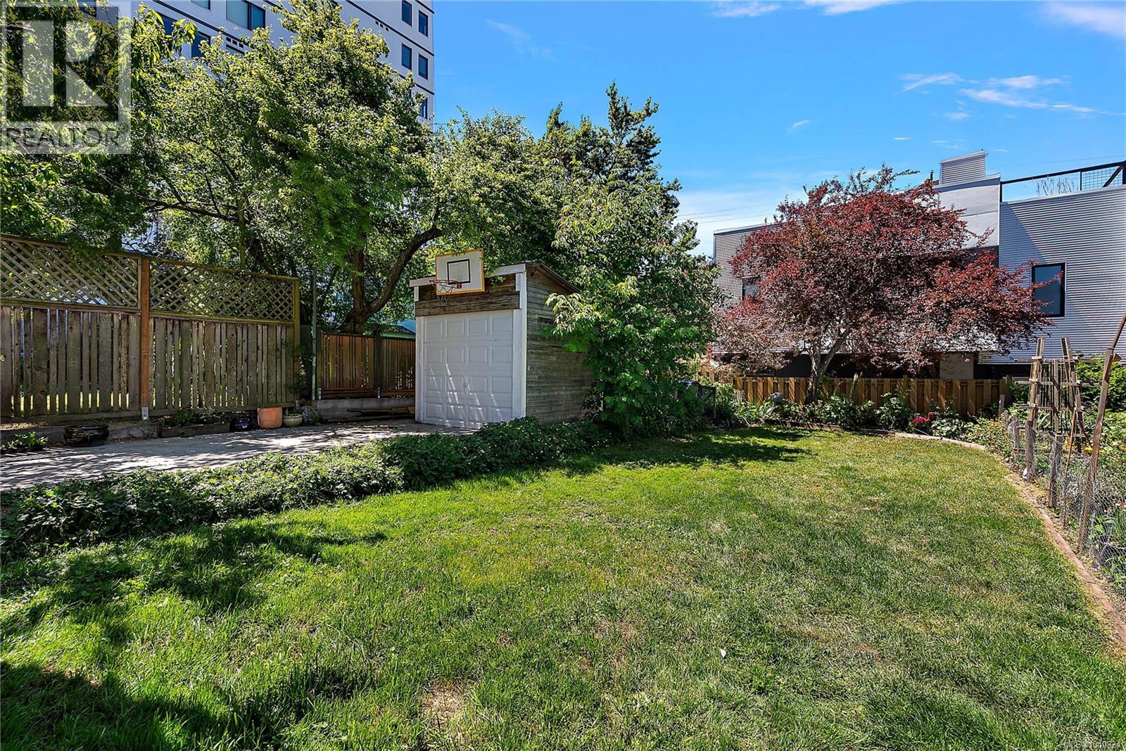 Listing image 24