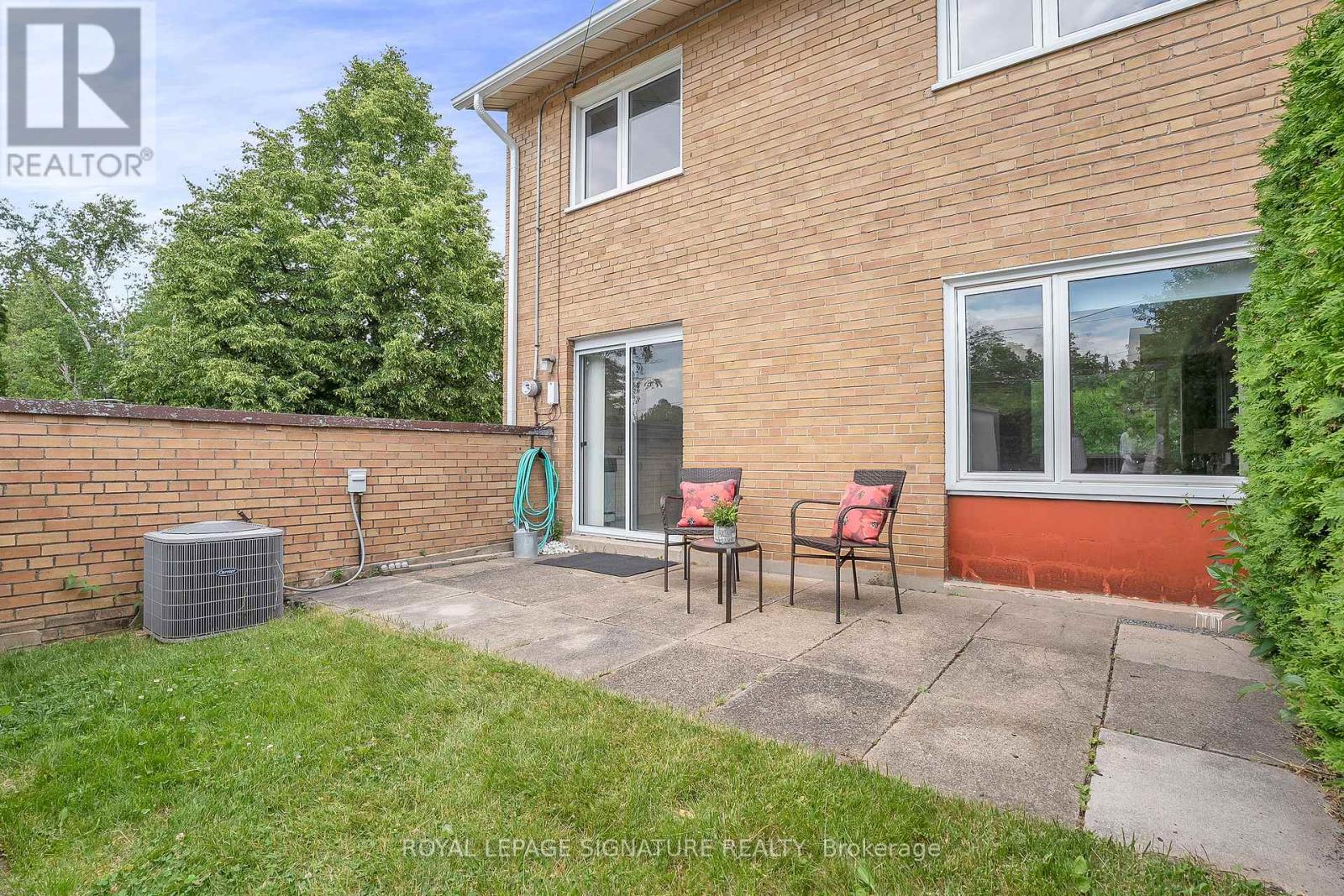 115 Southill Drive, Toronto, Ontario  M3C 2H9 - Photo 31 - C13462612