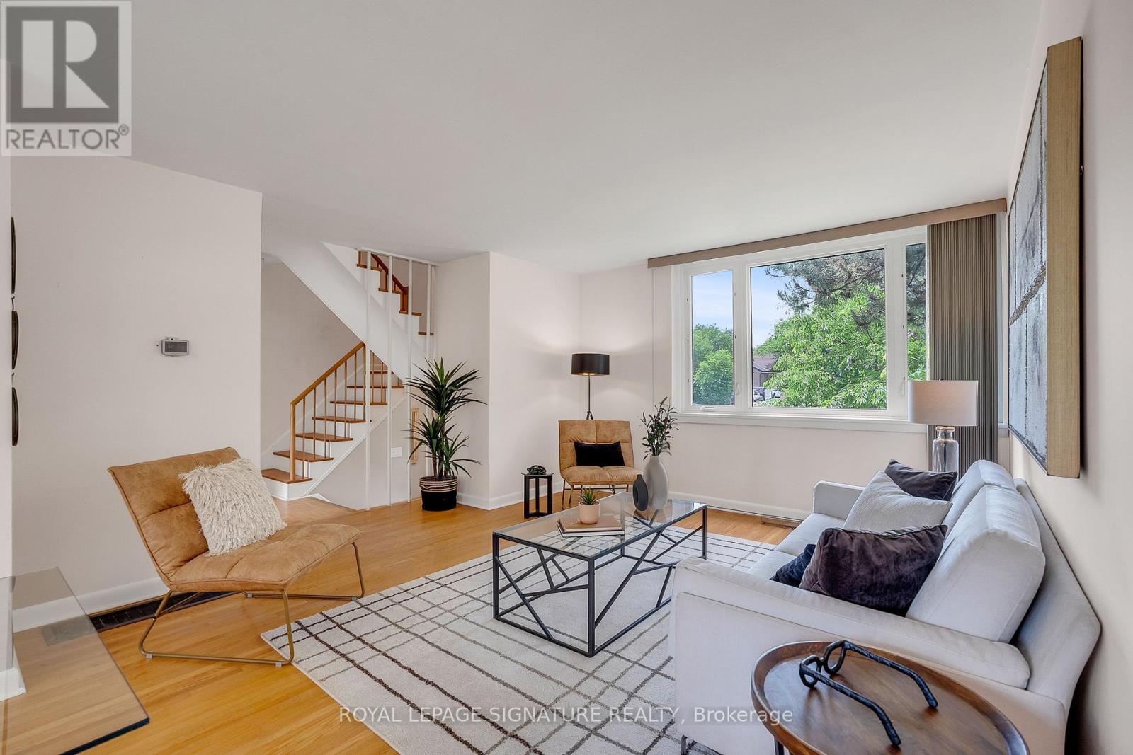 115 Southill Drive, Toronto, Ontario  M3C 2H9 - Photo 7 - C13462612