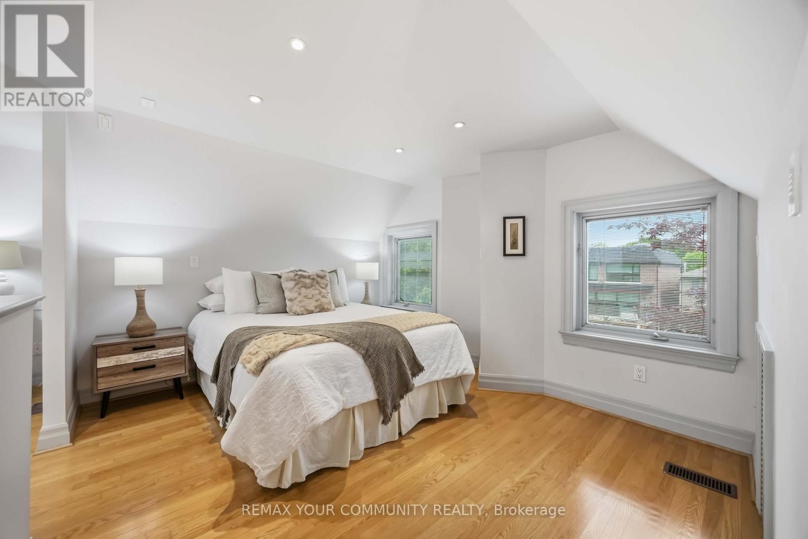 44 Castlefield Avenue, Toronto, Ontario  M4R 1G4 - Photo 13 - C13462616