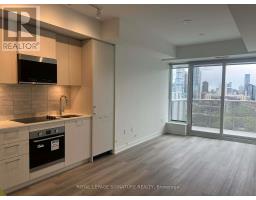 2007 - 10 OAK STREET, Toronto, Ontario