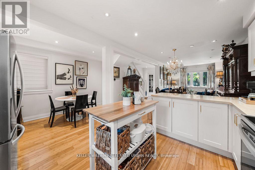 8 Cloverlawn Avenue, Toronto, Ontario  M6E 1H3 - Photo 15 - C13462678