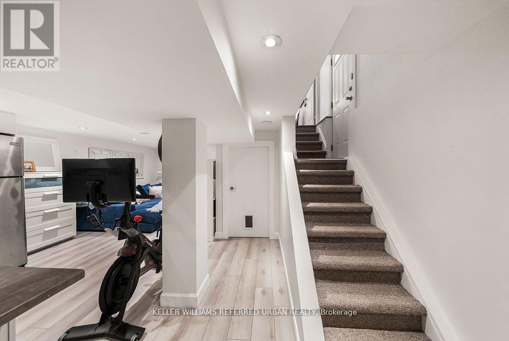 8 Cloverlawn Avenue, Toronto, Ontario  M6E 1H3 - Photo 40 - C13462678