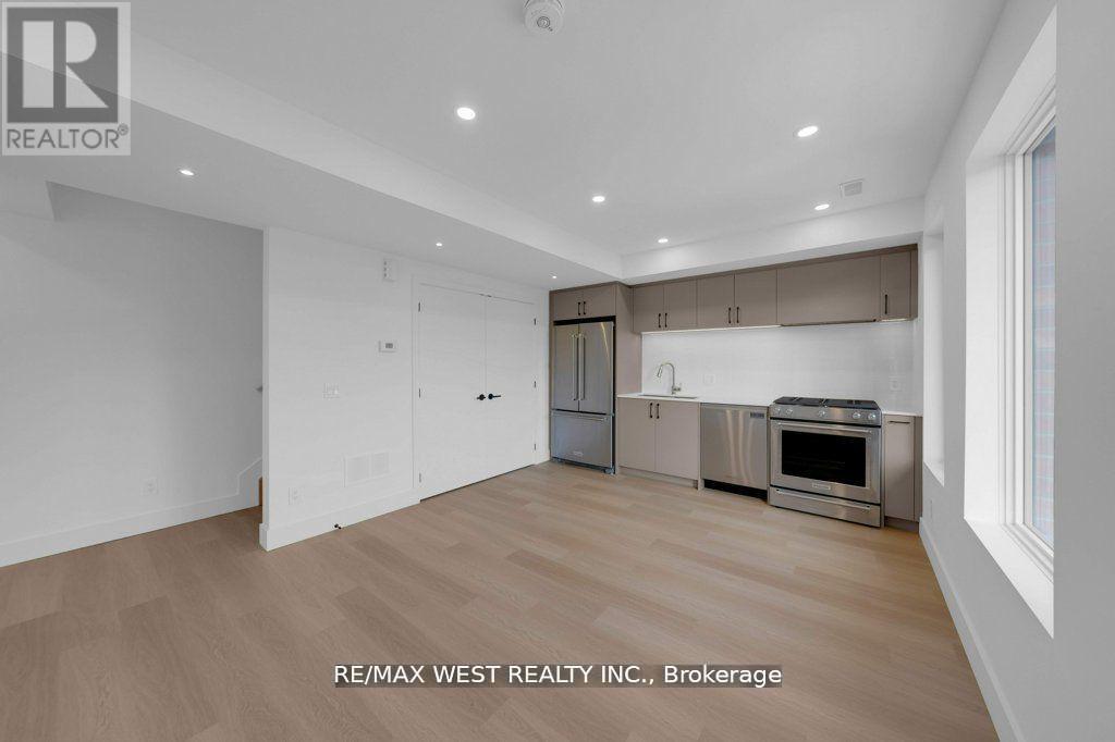 C - 502 Atlas Avenue, Toronto, Ontario M6C 3R3 - Photo 11 - C13462754