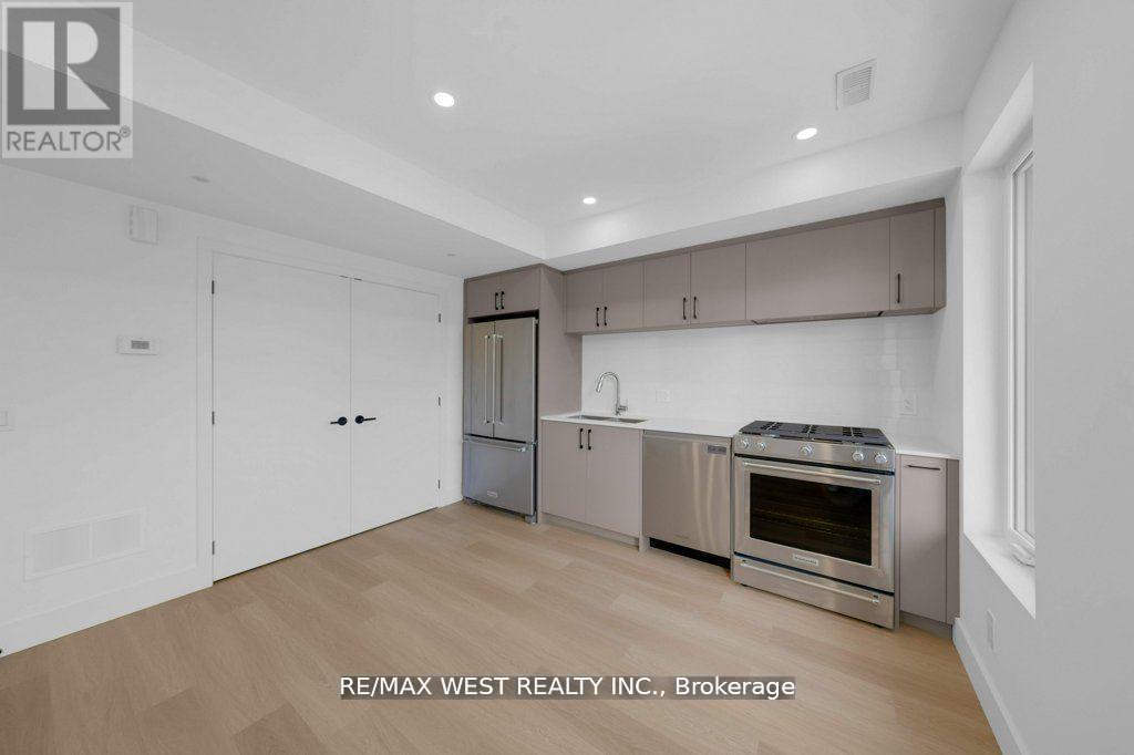 C - 502 Atlas Avenue, Toronto, Ontario M6C 3R3 - Photo 5 - C13462754