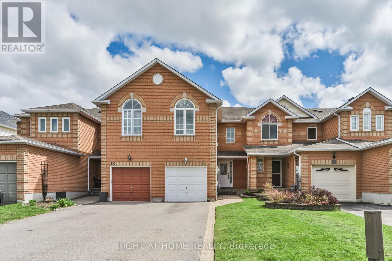 112 Creekwood Crescent, Whitby, Ontario  L1R 2K4 - Photo 1 - E13462628