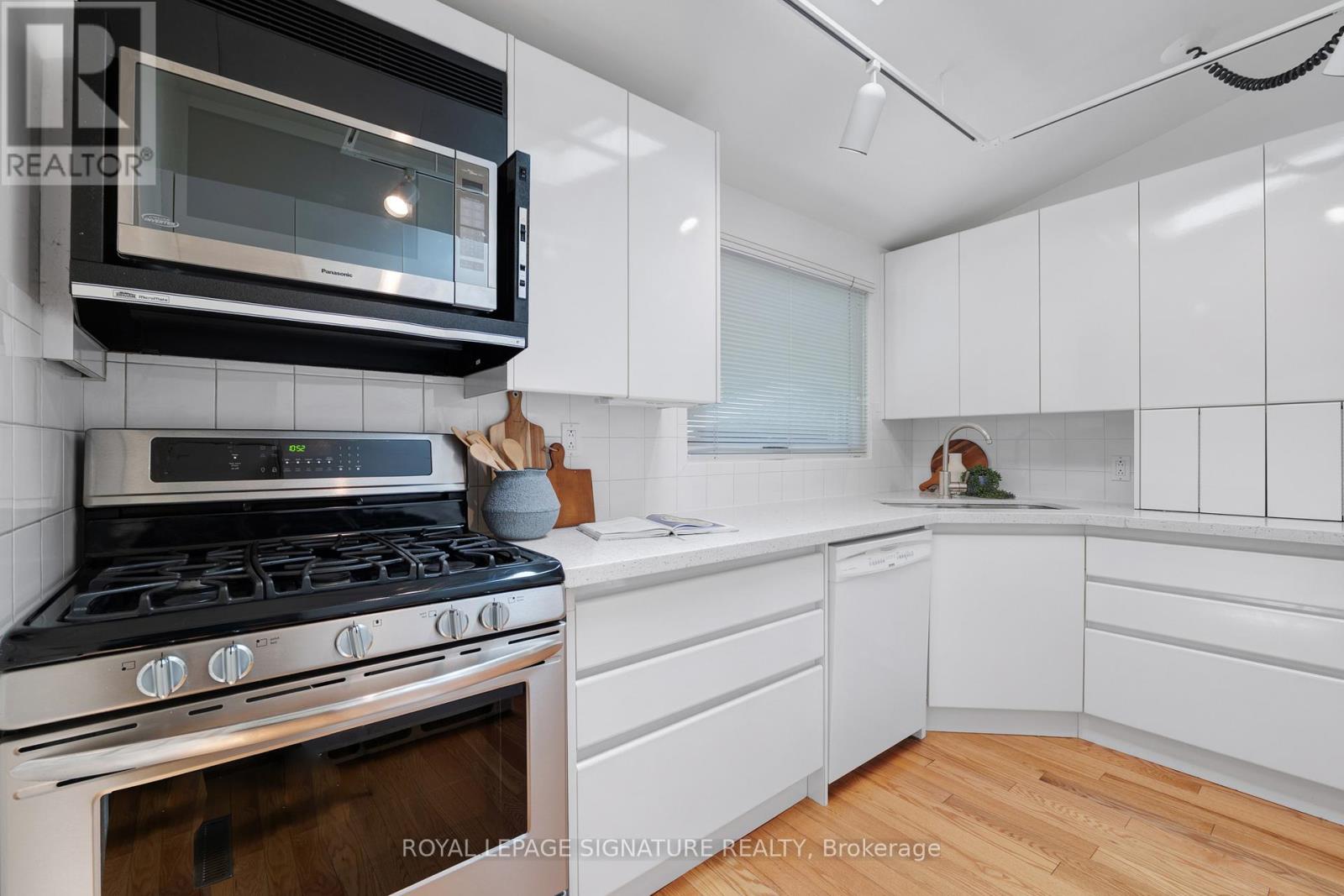 10 Oakley Boulevard, Toronto, Ontario  M1P 3P2 - Photo 13 - E13462756