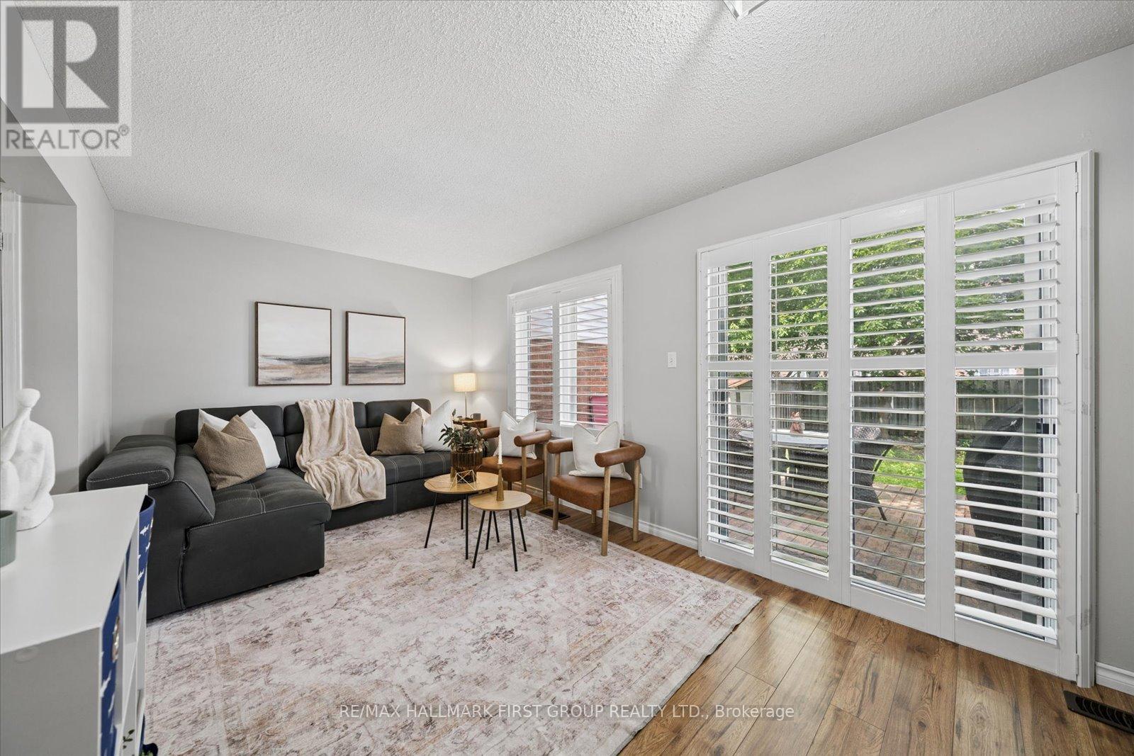 95 Vail Meadows Crescent, Clarington, Ontario  L1C 4T3 - Photo 2 - E13462762