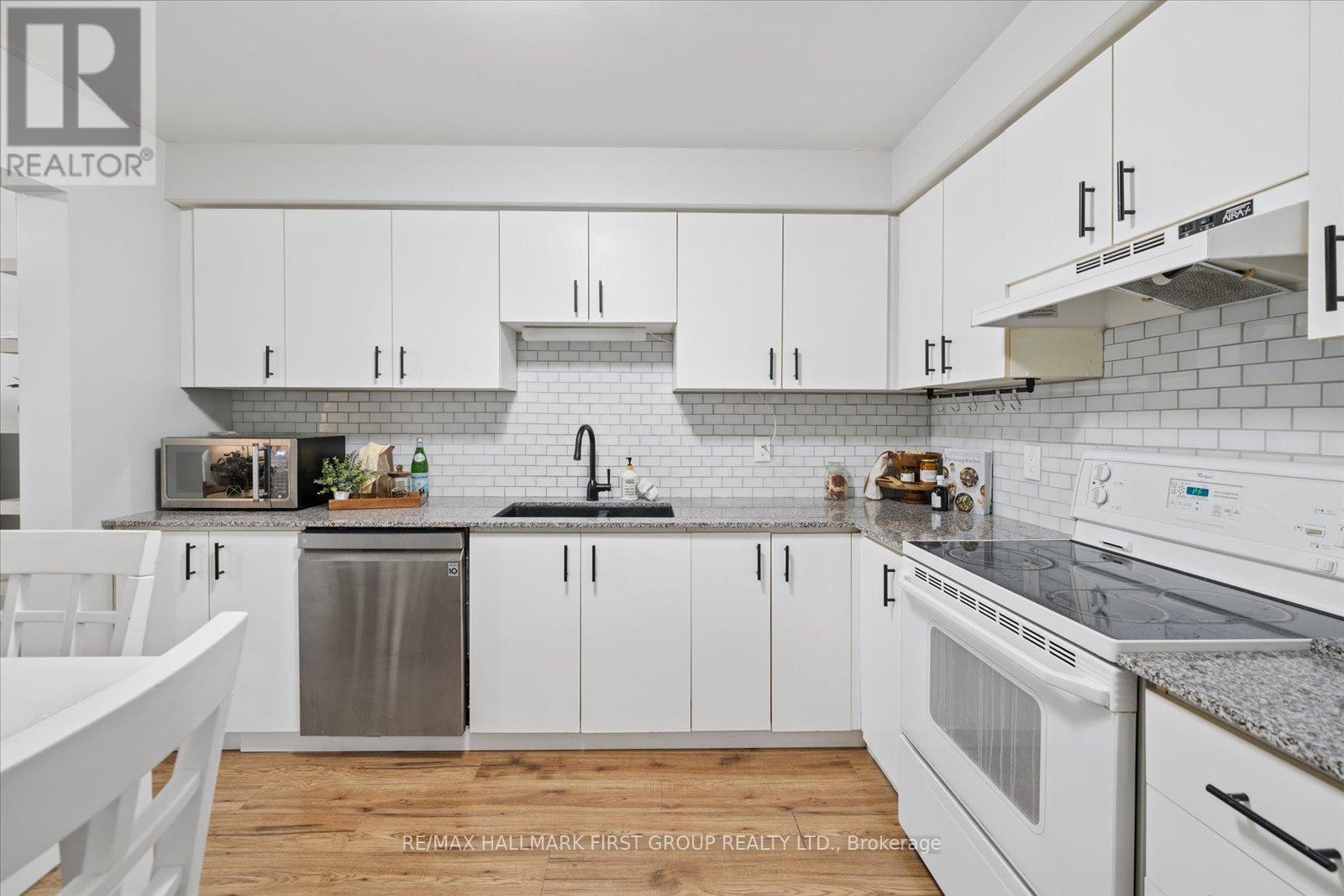95 Vail Meadows Crescent, Clarington, Ontario  L1C 4T3 - Photo 6 - E13462762