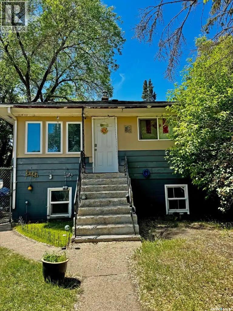 807 Weldon AVENUE, Saskatoon, Saskatchewan
