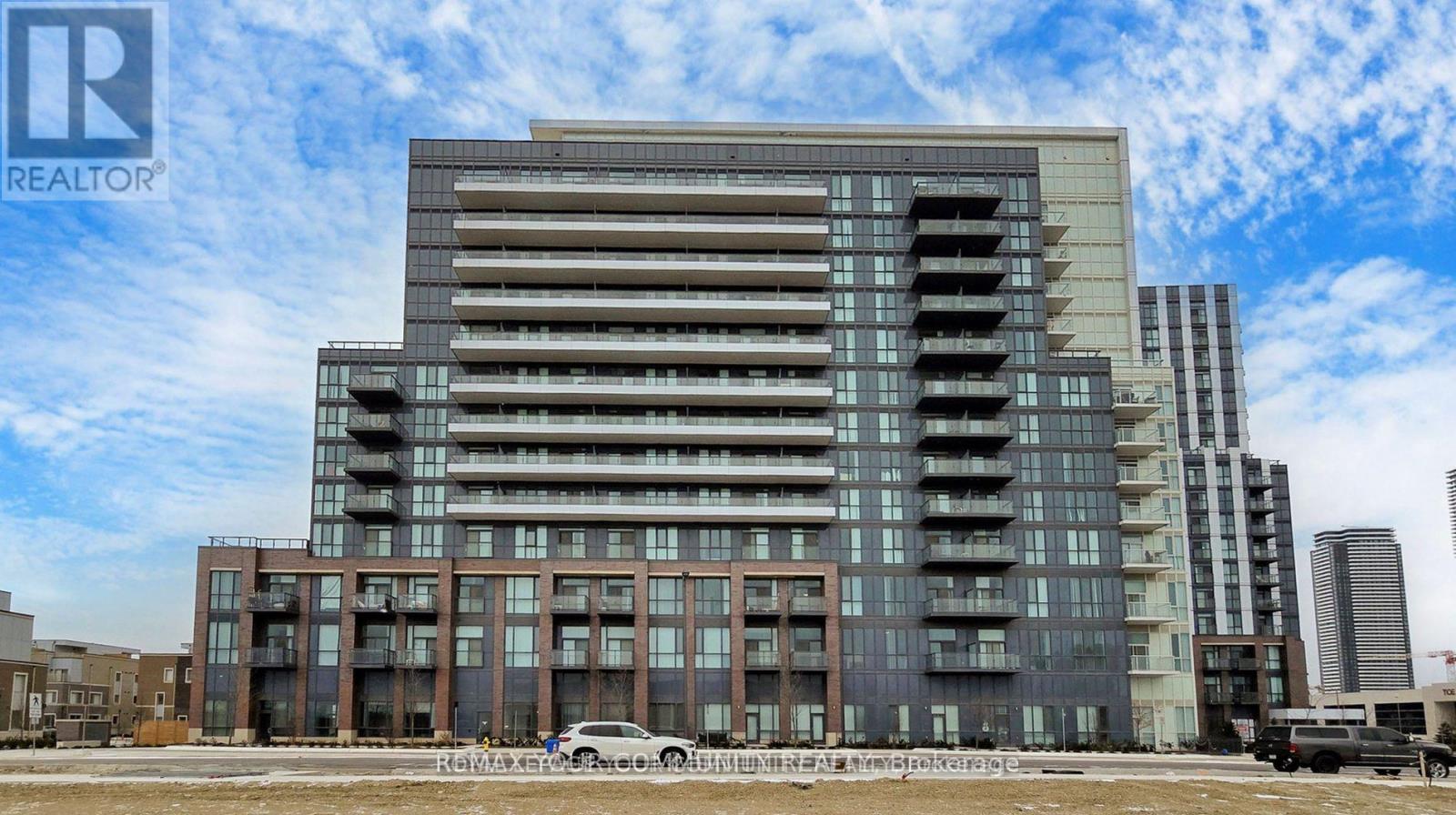 1018 - 60 HONEYCRISP CRESCENT, Vaughan, Ontario