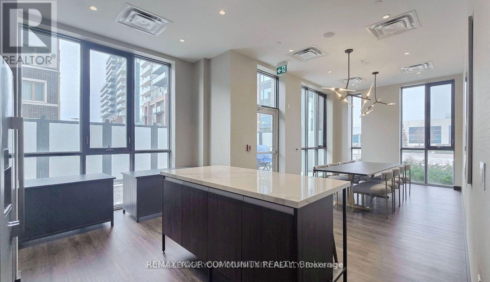 1018 - 60 Honeycrisp Crescent, Vaughan (Vaughan Corporate Centre), Ontario  L4K 0N5 - Photo 32 - N13462610