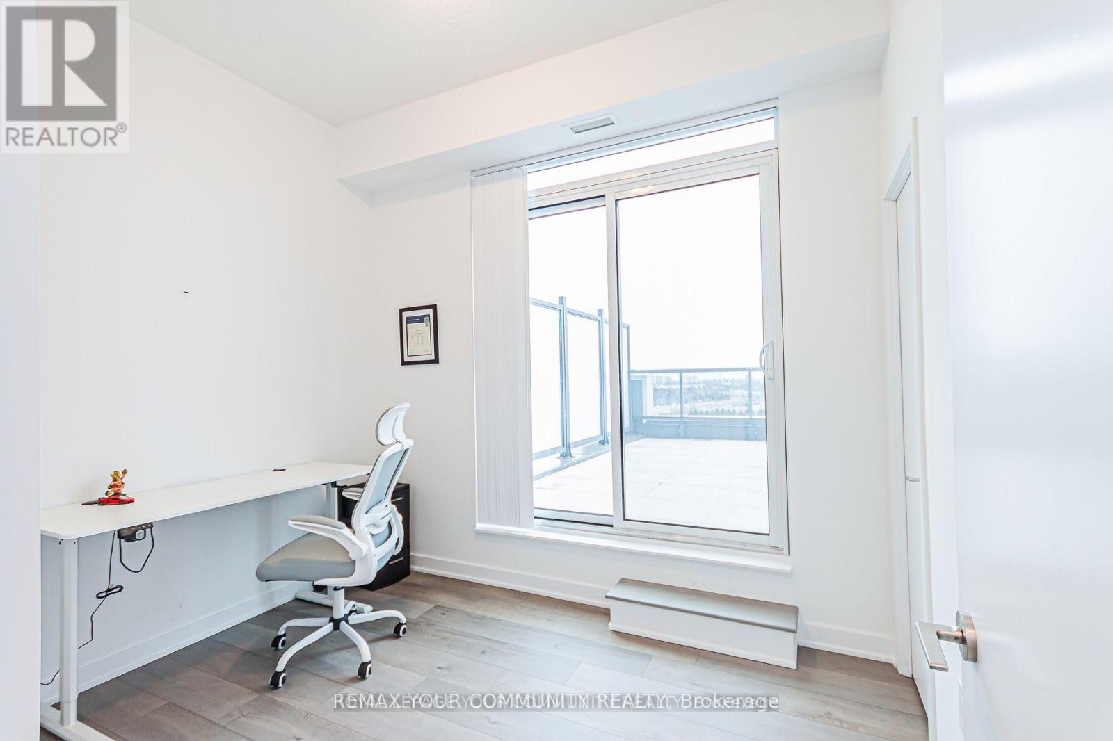 1018 - 60 Honeycrisp Crescent, Vaughan (Vaughan Corporate Centre), Ontario  L4K 0N5 - Photo 5 - N13462610