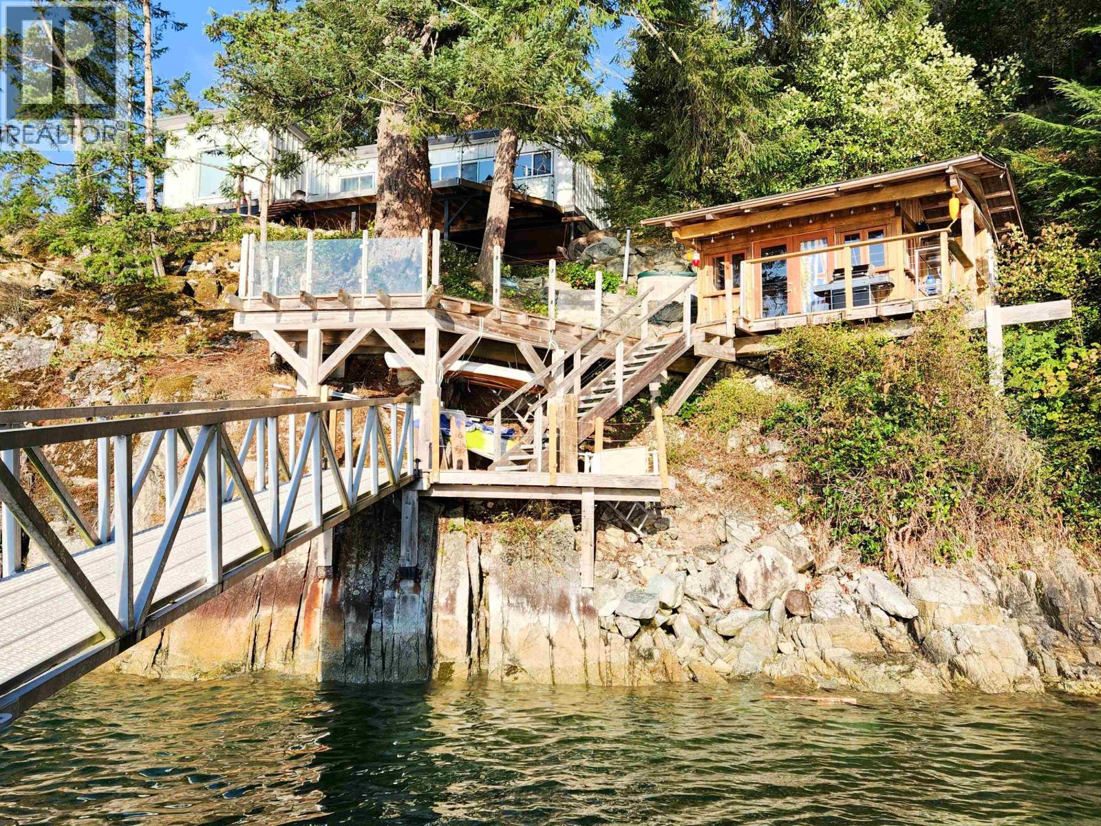 585 Errington Way, Gambier Island, British Columbia  V0N 1V0 - Photo 3 - R3137423