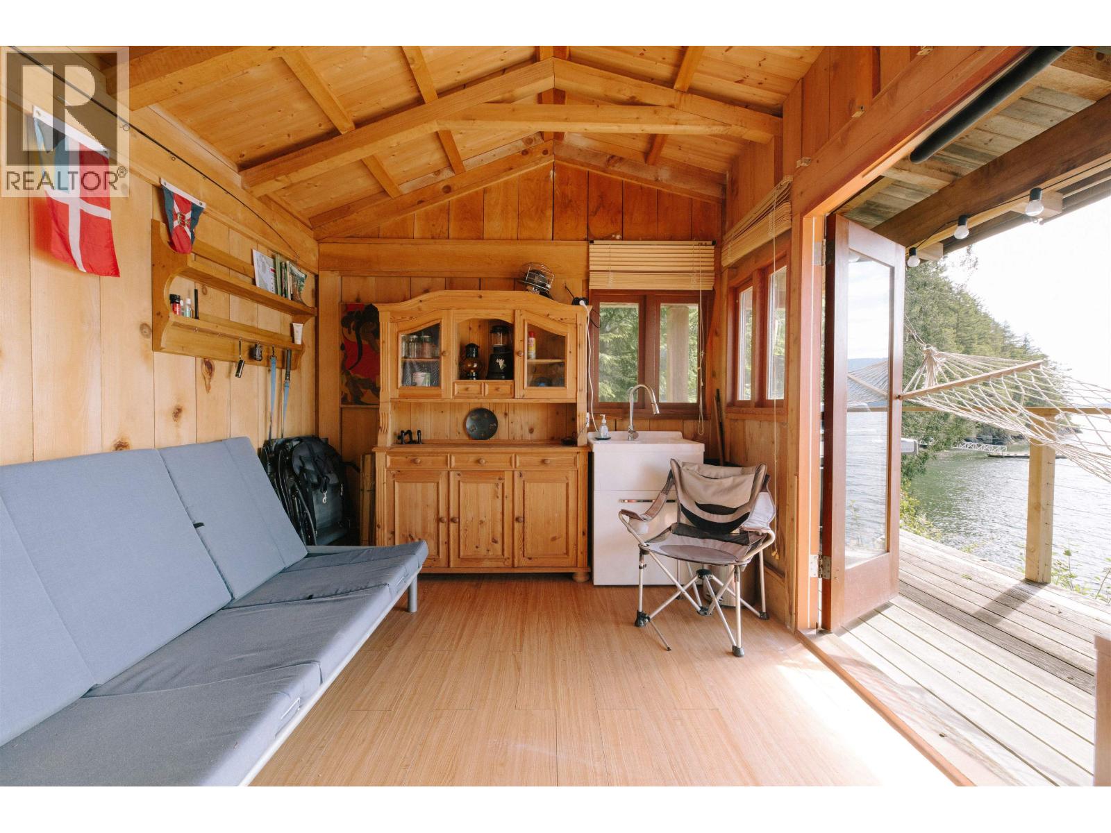 585 Errington Way, Gambier Island, British Columbia  V0N 1V0 - Photo 9 - R3137423