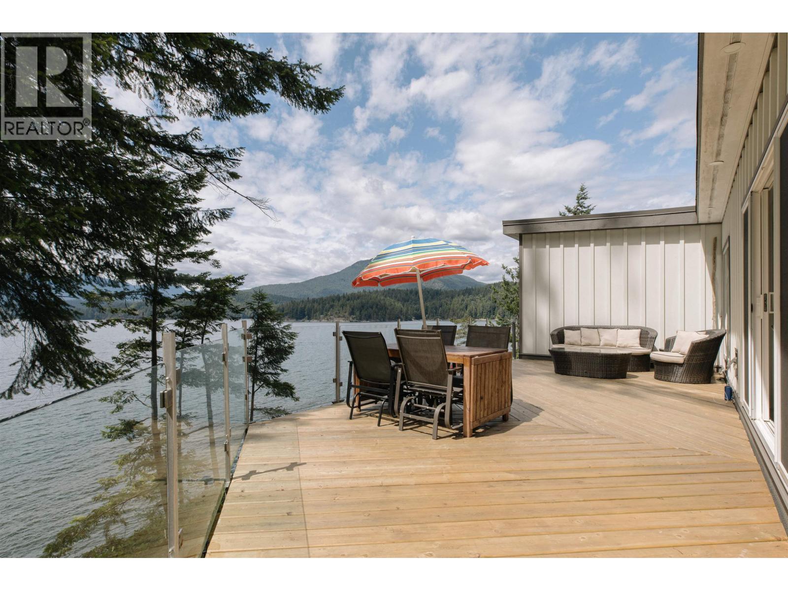 585 Errington Way, Gambier Island, British Columbia  V0N 1V0 - Photo 12 - R3137423