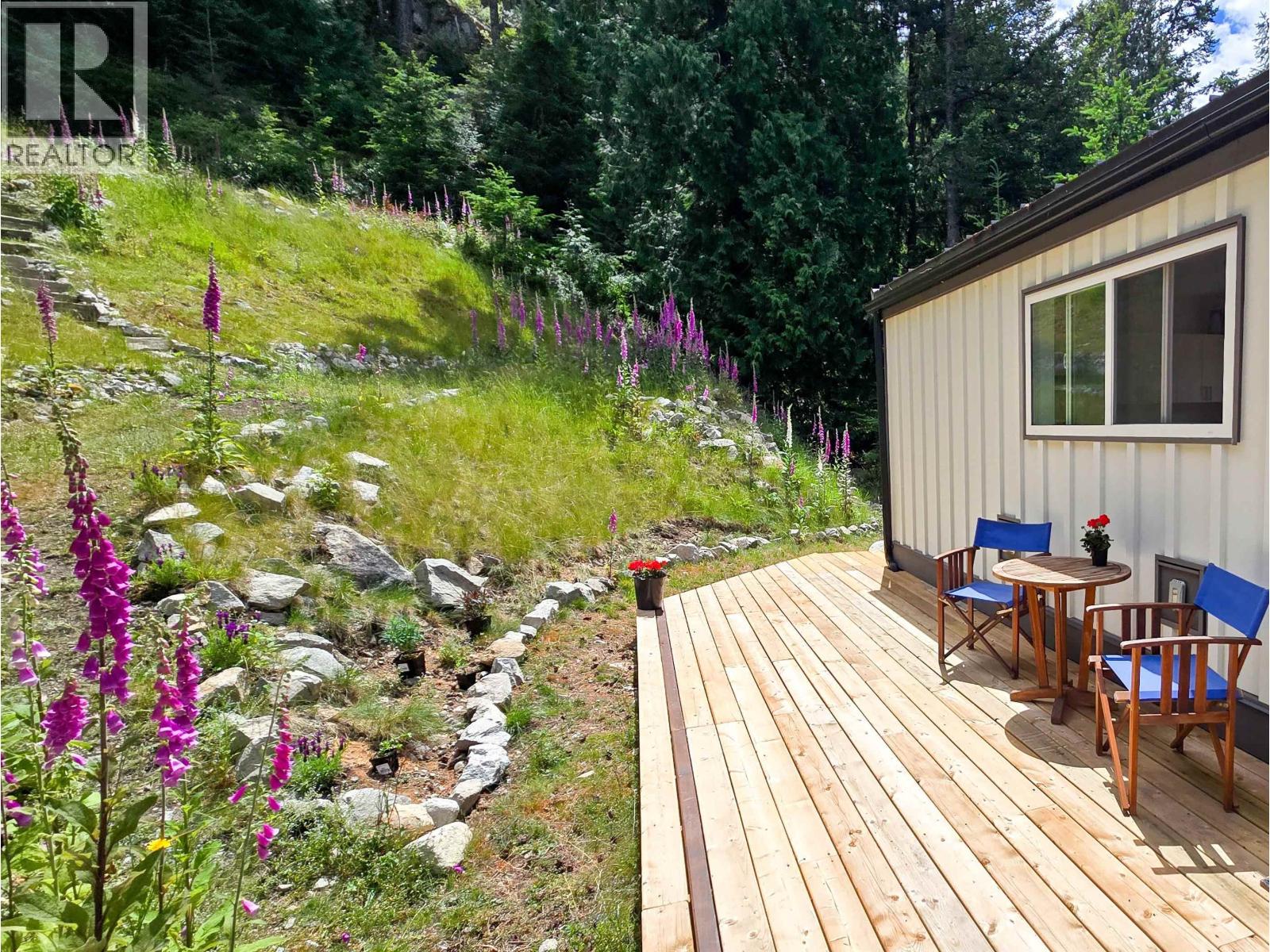 585 Errington Way, Gambier Island, British Columbia  V0N 1V0 - Photo 32 - R3137423